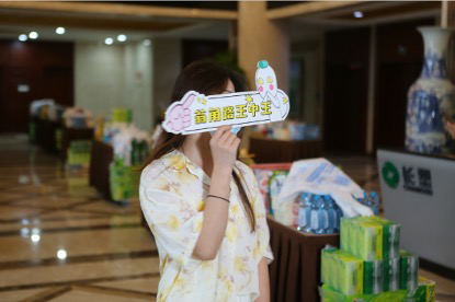 �ȷ����������뼶ͬ��ȫ������,����˲�伴֪����